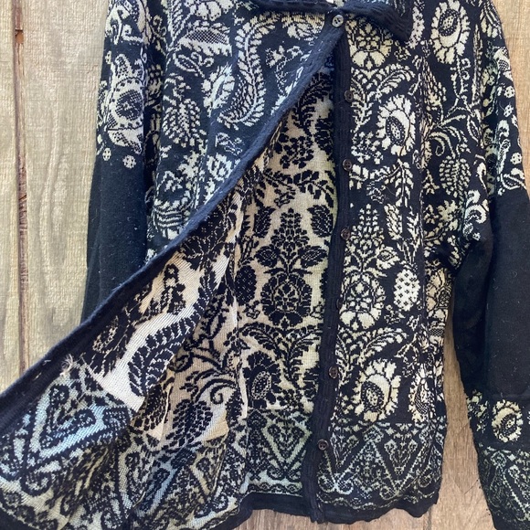 Field Manor 100% Wool Cardigan w/ Botanic Print in Mint & Black - Picture 4 of 4